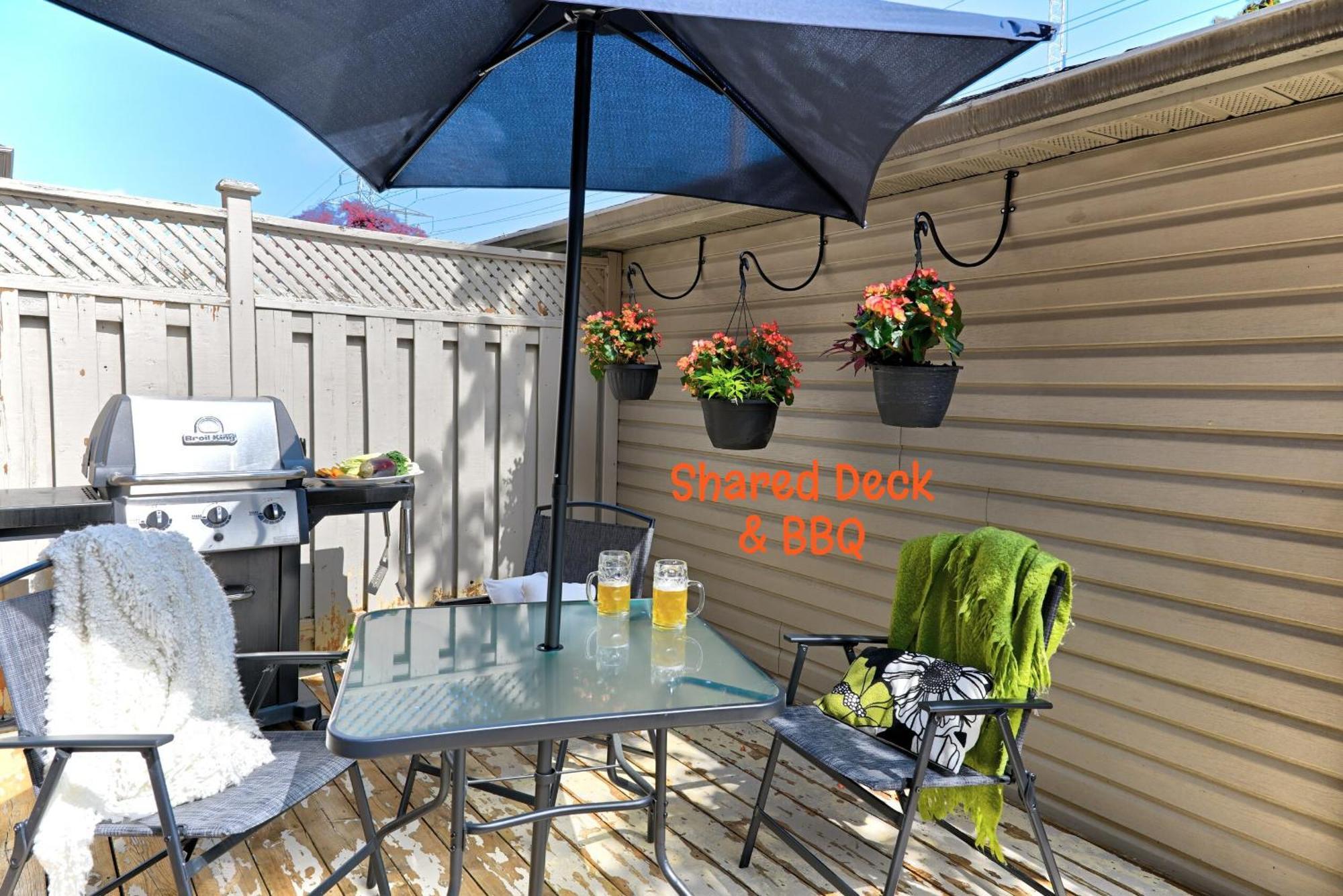 Welcome Home! Acores Bed & Breakfast Toronto Dış mekan fotoğraf